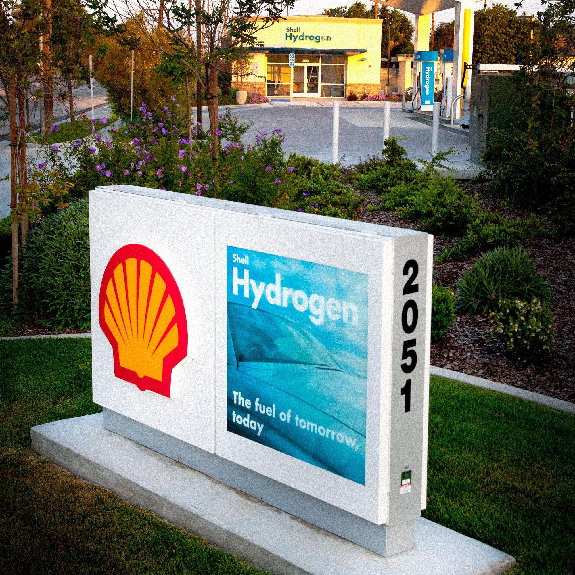 The Norwegian Company Blamed for California’s Hydrogen Car Woes