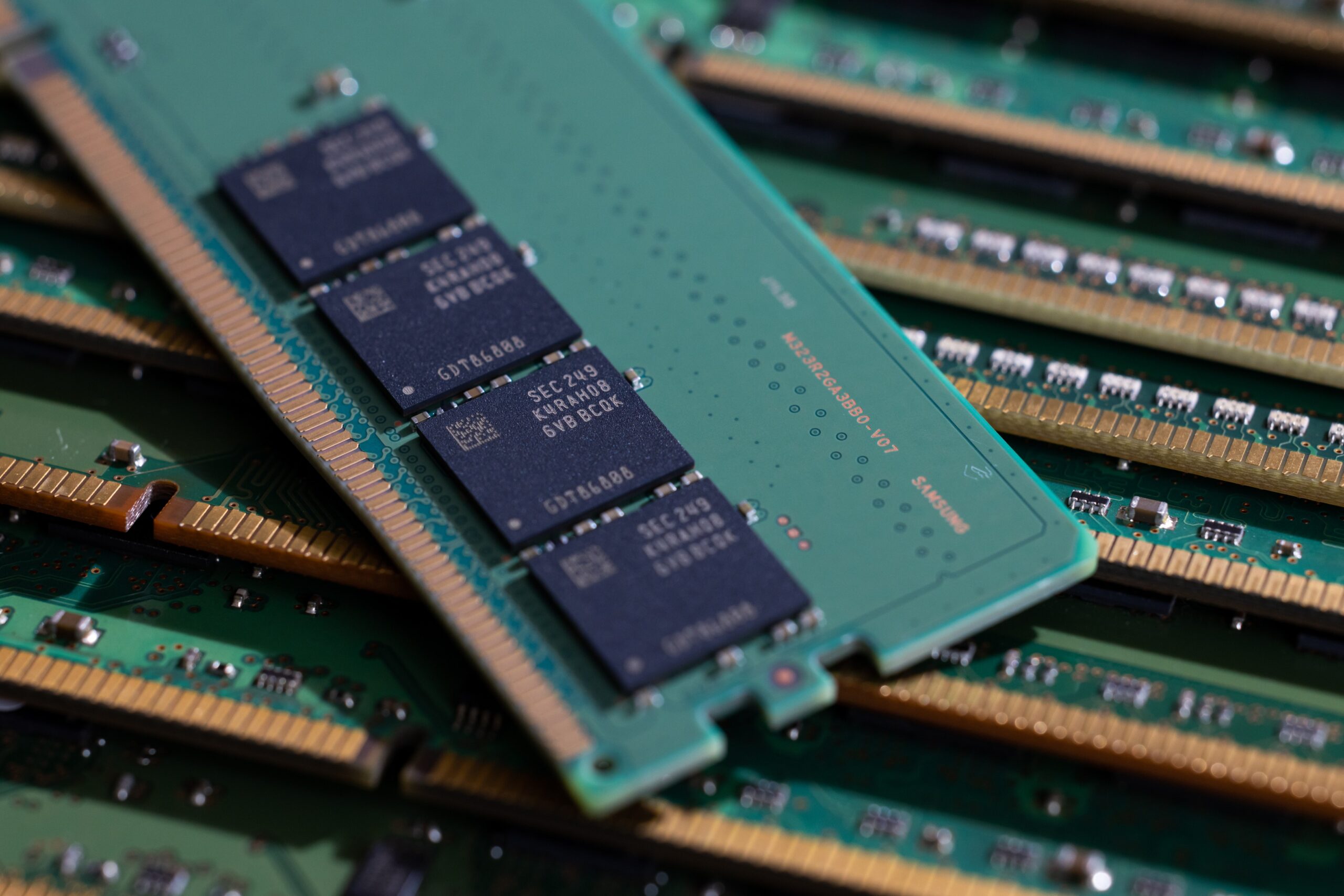 DDR4 vs. DDR5 RAM: What’s the Difference?